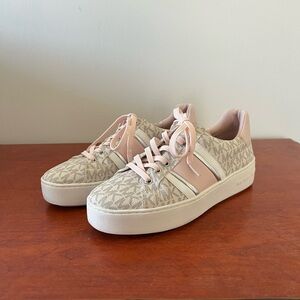 COPY - EUC Michael Kors Signature Monogram Logo Rubber Sole Sneakers - Size 8